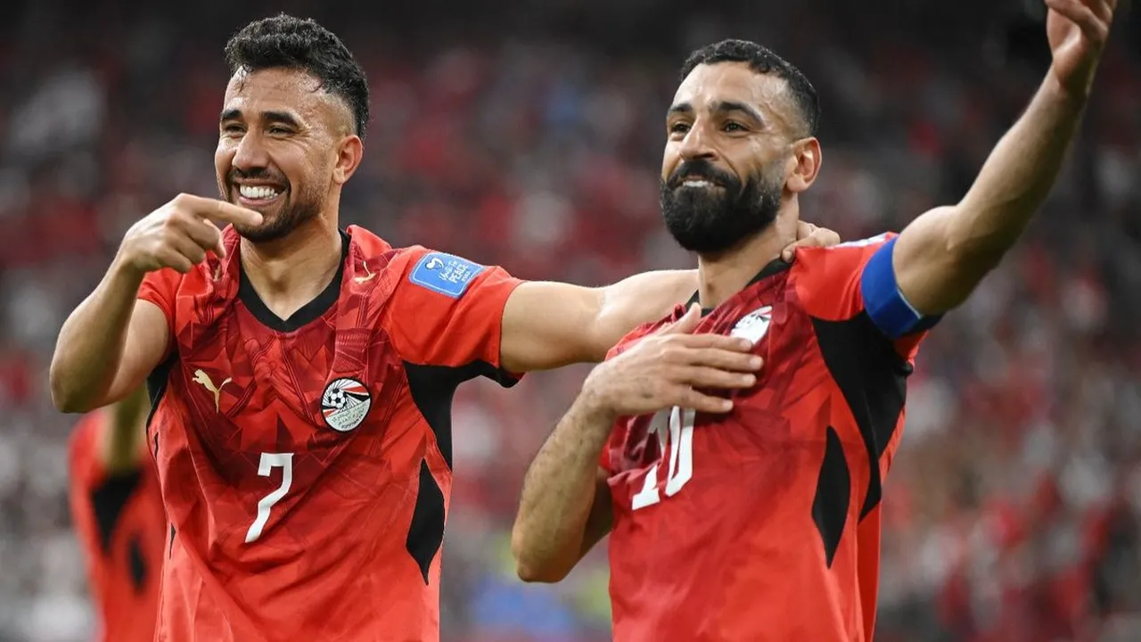 الأهلي يسمح برحيل تريزيغيه لدوري روشن.. ويقترب من لاعب جديد
